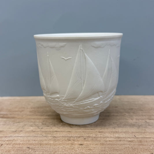 Lladro Collectors Society Sailing the Seas Votive Holder, 1997