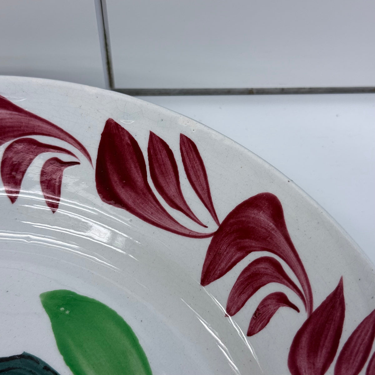 Choisy le Roi Rooster Plates Set of 3 circa 1900s