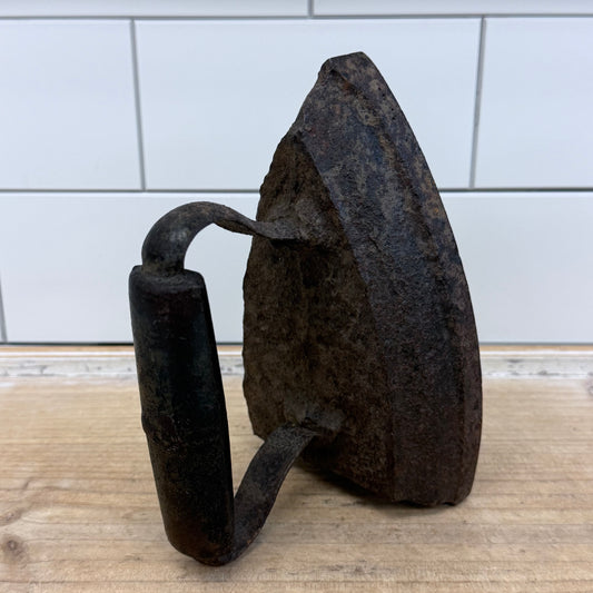 Cast Iron Sad Iron No. 7 Primitive c.1880s