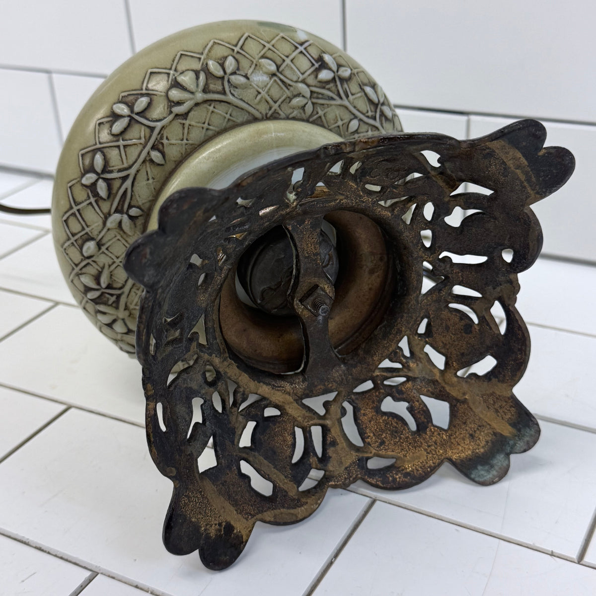 Victorian Style Floral Ceramic Table Lamp Ornate Metal Base