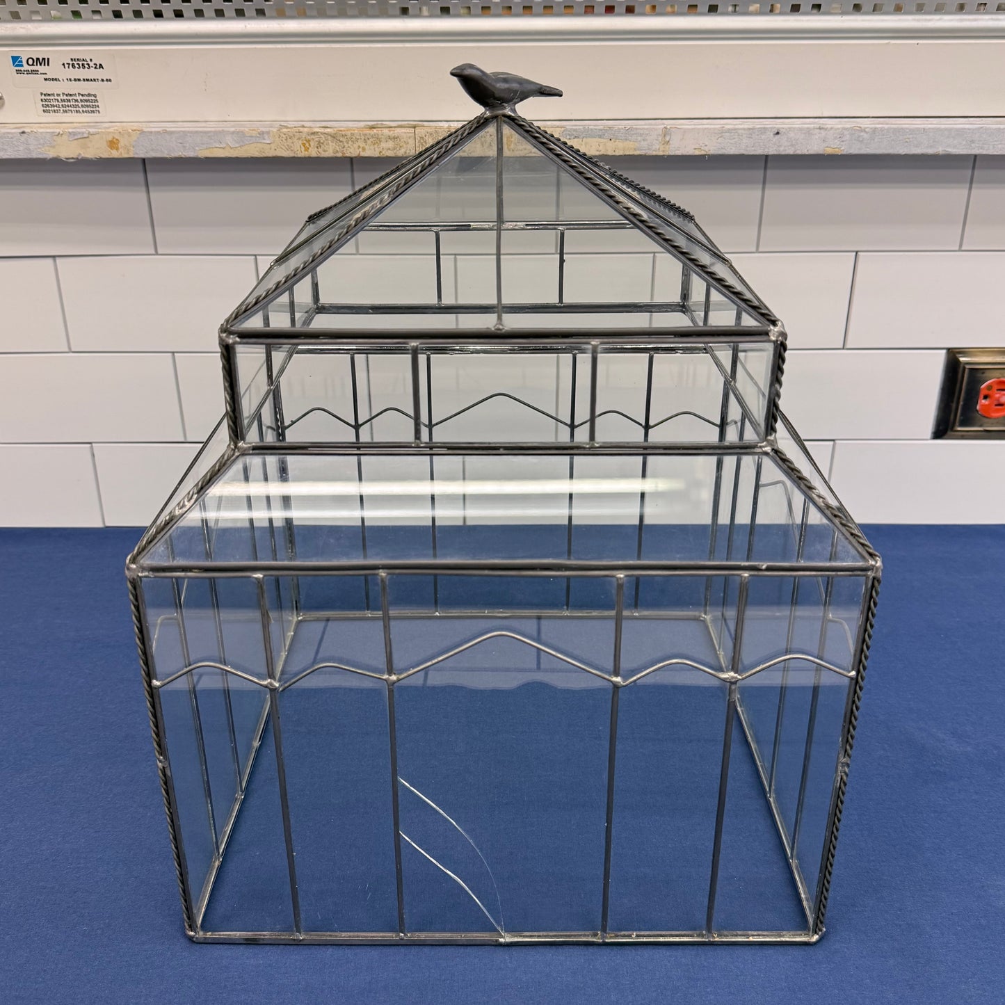 Hen-Feather House Glass Terrarium Greenhouse Ceramic Base Bird Finial