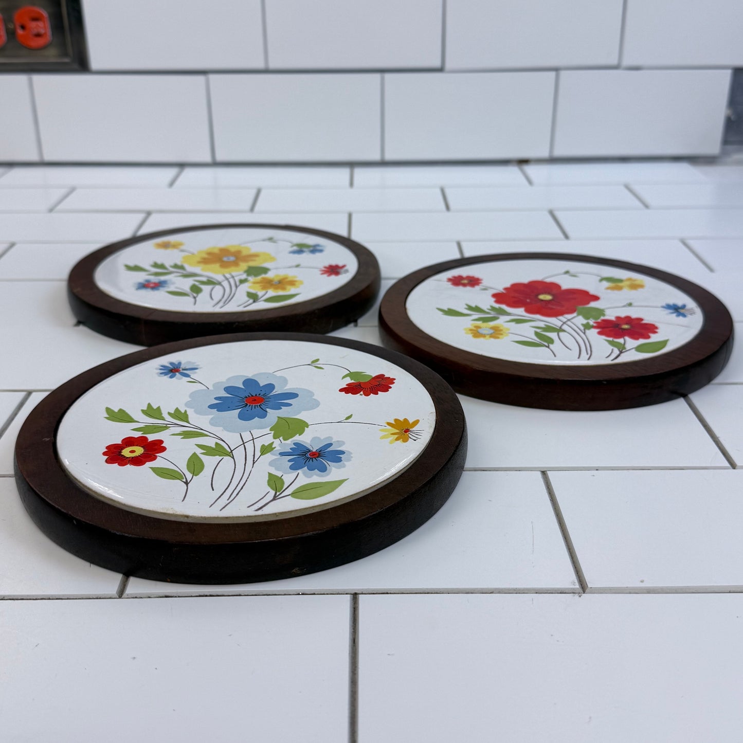 Price Products Floral Wood Trivet Coaster Set w/ Holder