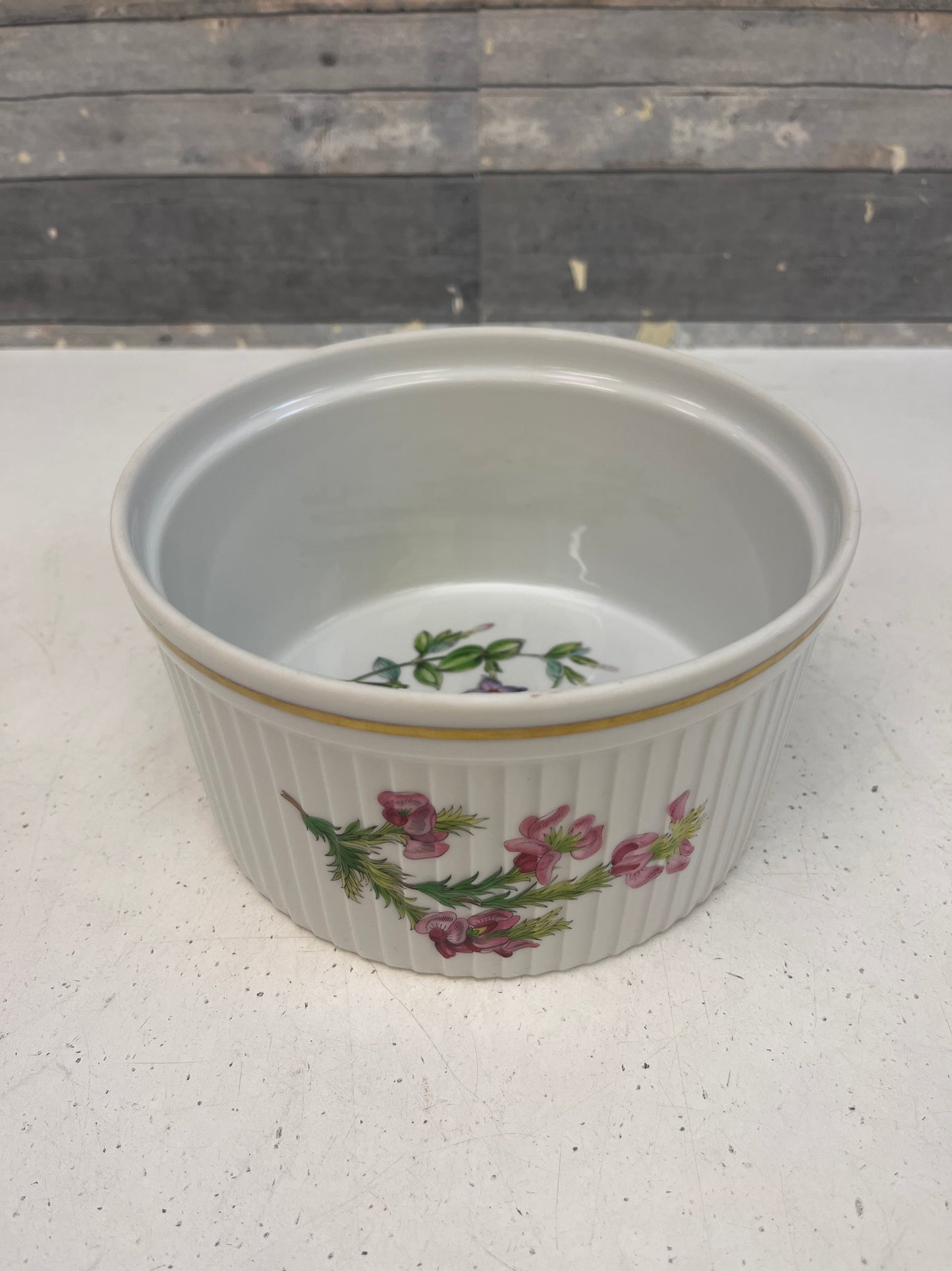 Spode Staffordshire Floral Soufflé Dish 7”