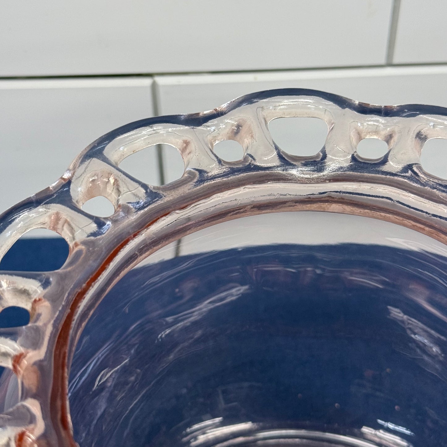 Anchor Hocking Old Colony Pink Rose Bowl Lace Edge Glass Vase