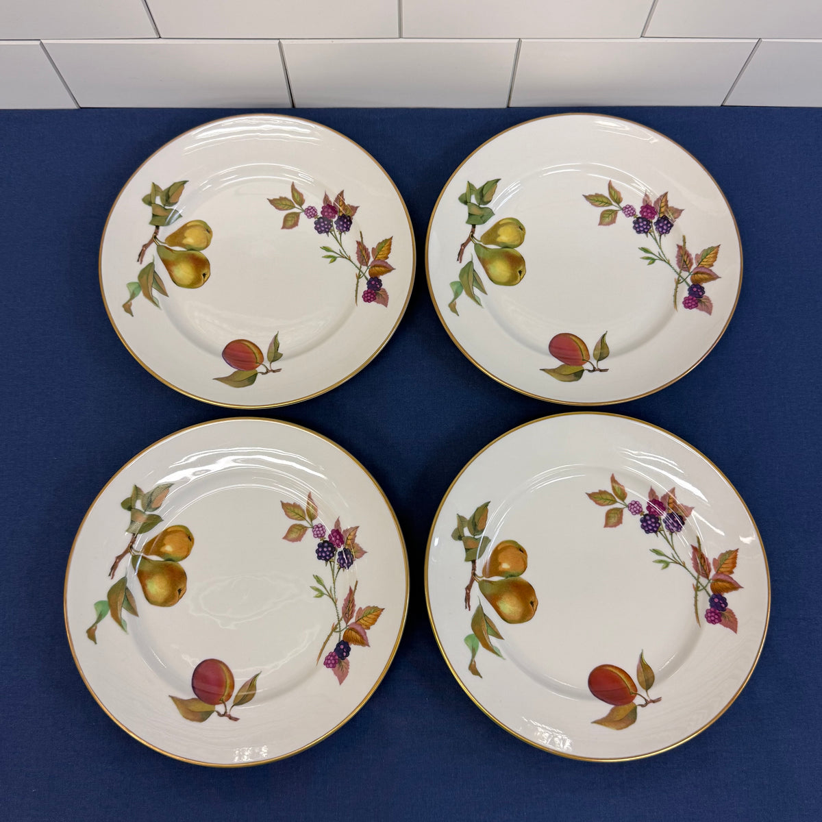 Royal Worcester Evesham Gold Fruit Plates Set of 8