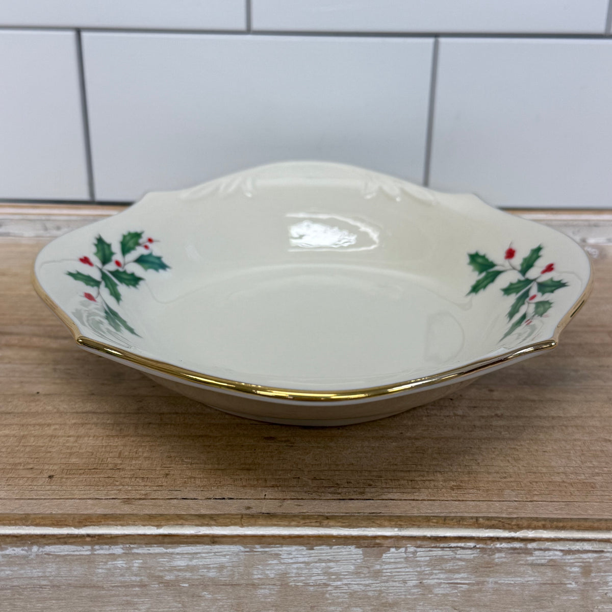 Lenox Holiday Holly Berry Serving Bowls Plate Mugs Selection