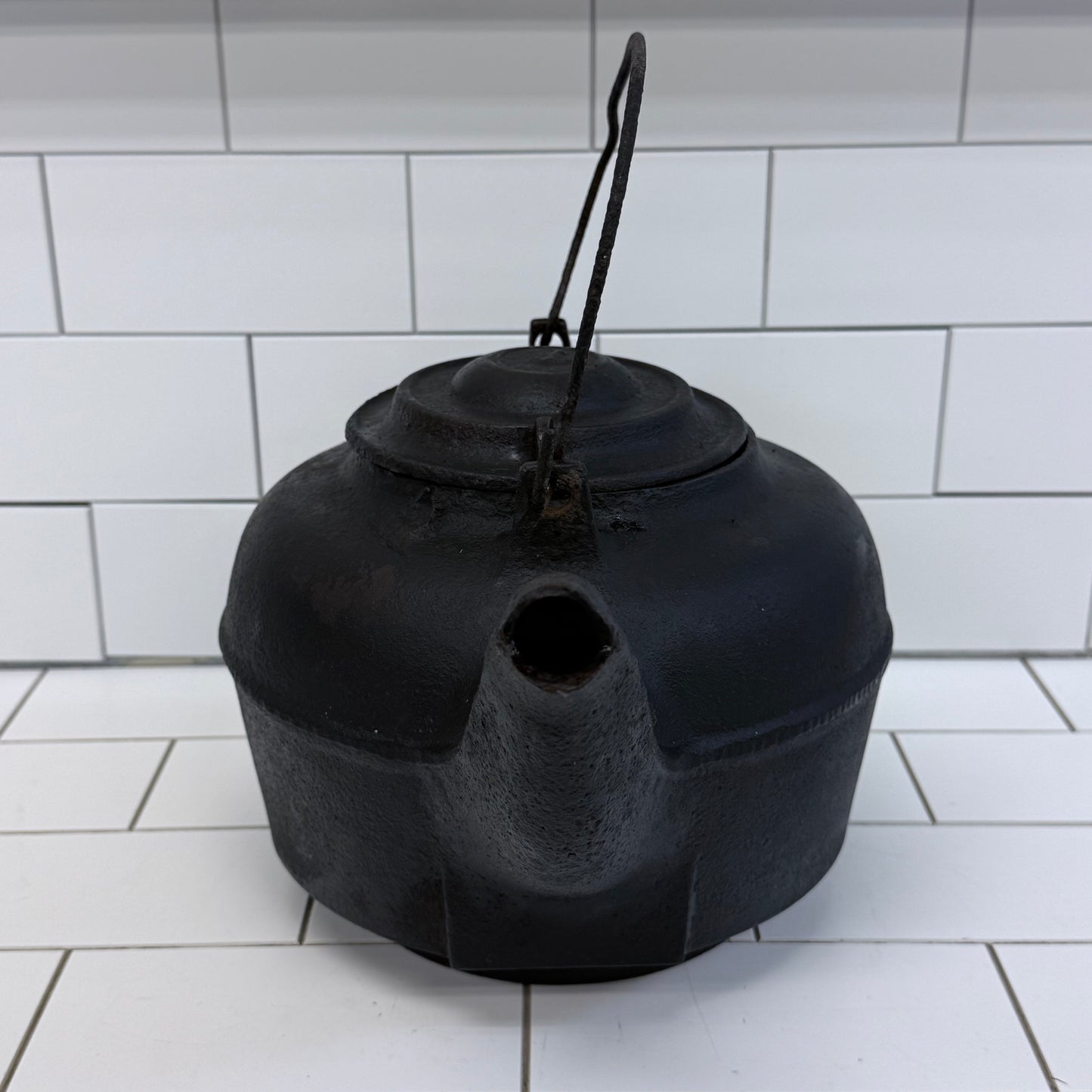 Antique Cast Iron Hearth Tea Kettle No. 7 Primitive Americana