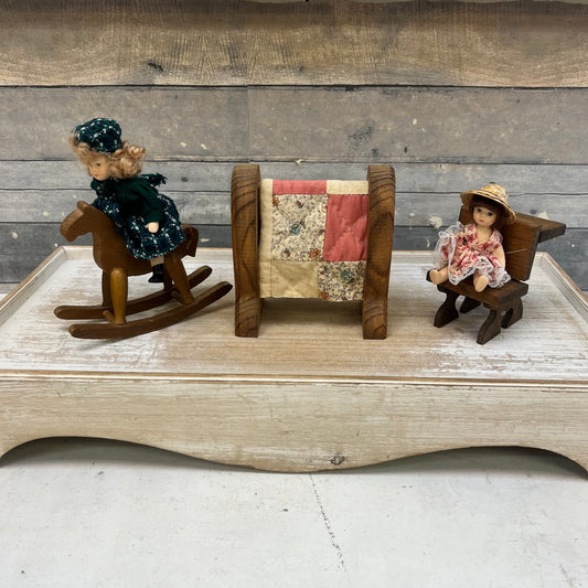 Doll Furniture & Penny Dolls, Lot of 5