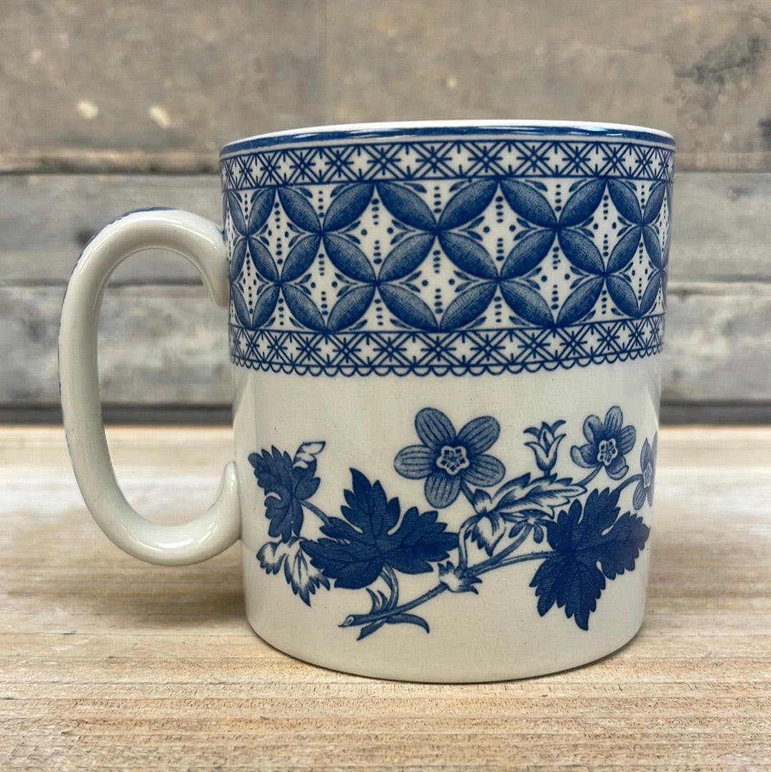 Spode Blue Room Mug, Geranium