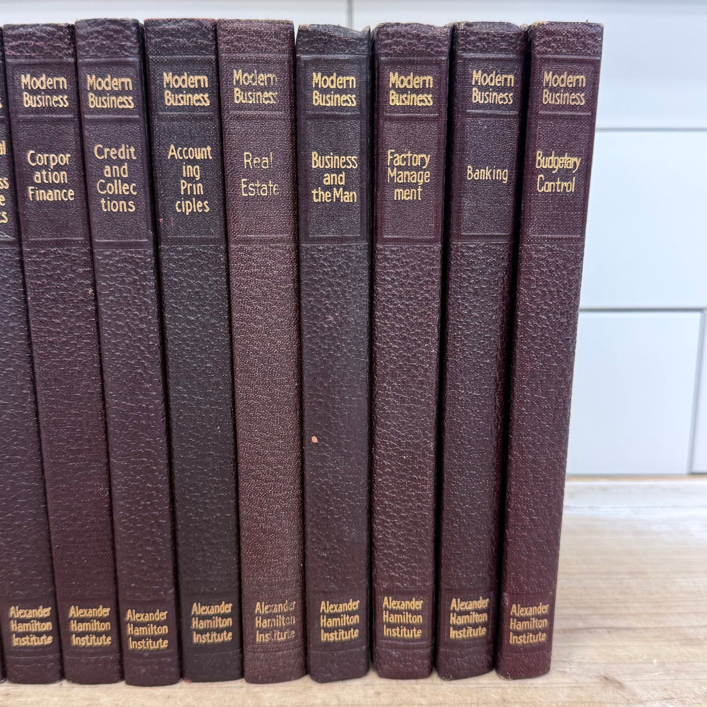 Modern Business Books Alexander Hamilton Institute Set 13 Vintage  1943-45
