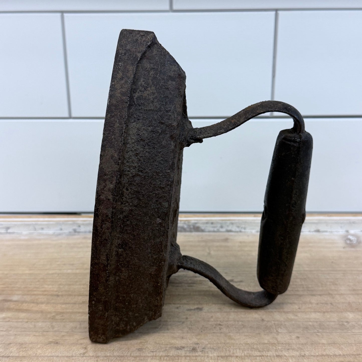 Cast Iron Sad Iron No. 7 Primitive c.1880s