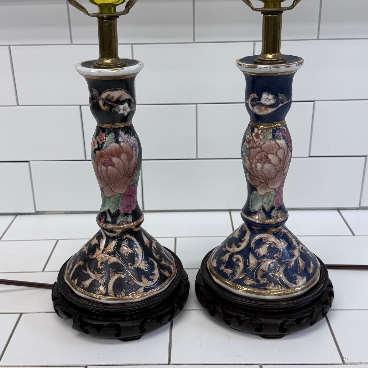Chinoiserie Gilded Porcelain Accent Lamps Set of 2 Blue Floral