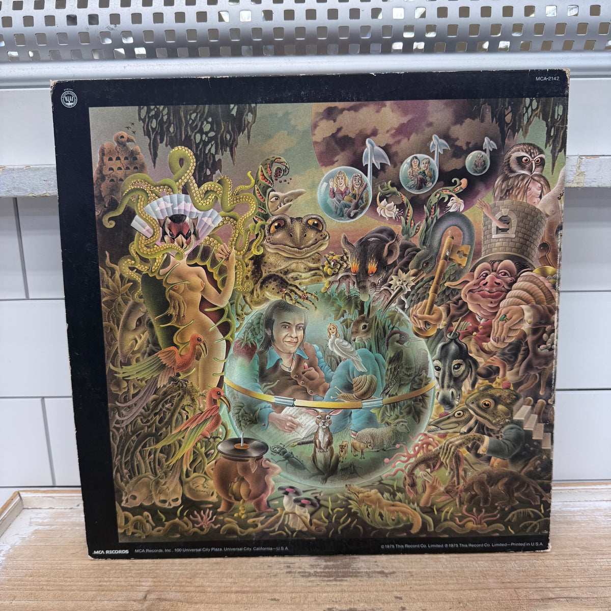 Elton John Captain Fantastic Vinyl Record, 1975 – MCA-2142