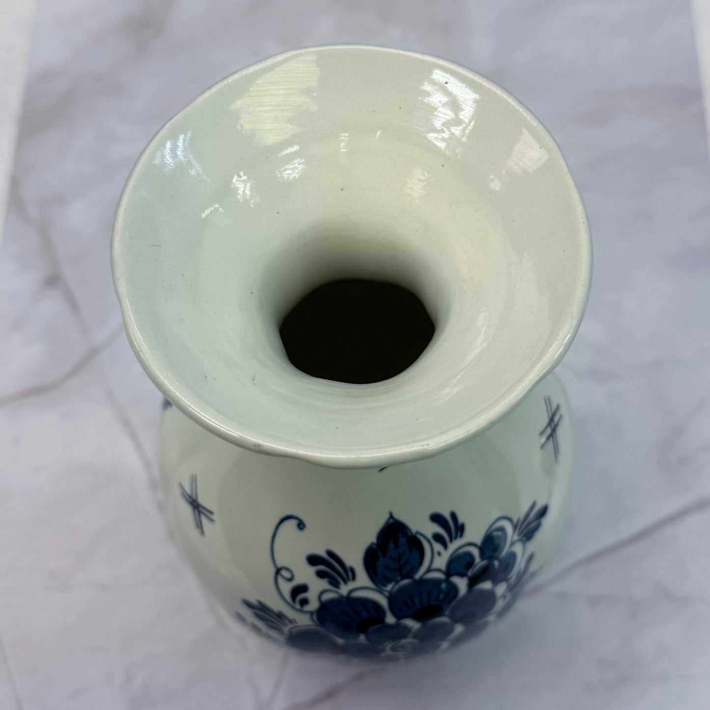 Blauw Delfts Hand Painted Ceramic Vase