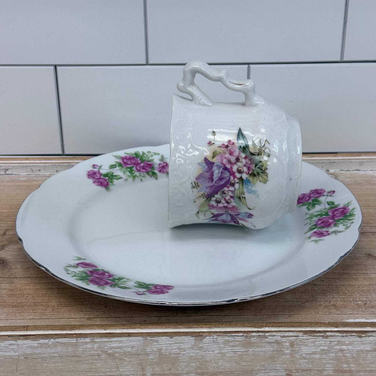 Handmade Porcelain Teacup Bird Display Plate