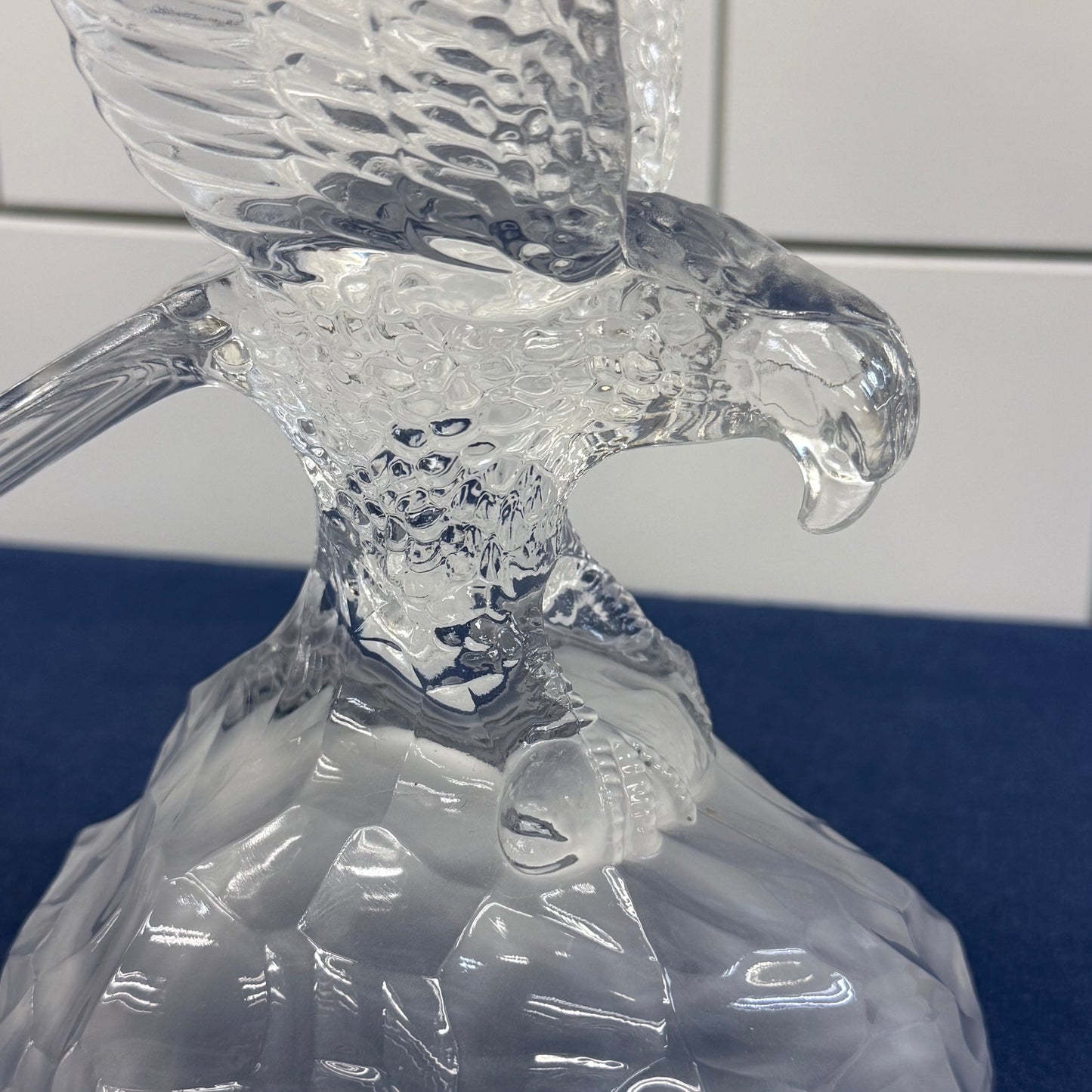 Cristal d'Arques Eagle with Fish Crystal Figurine France 1980s