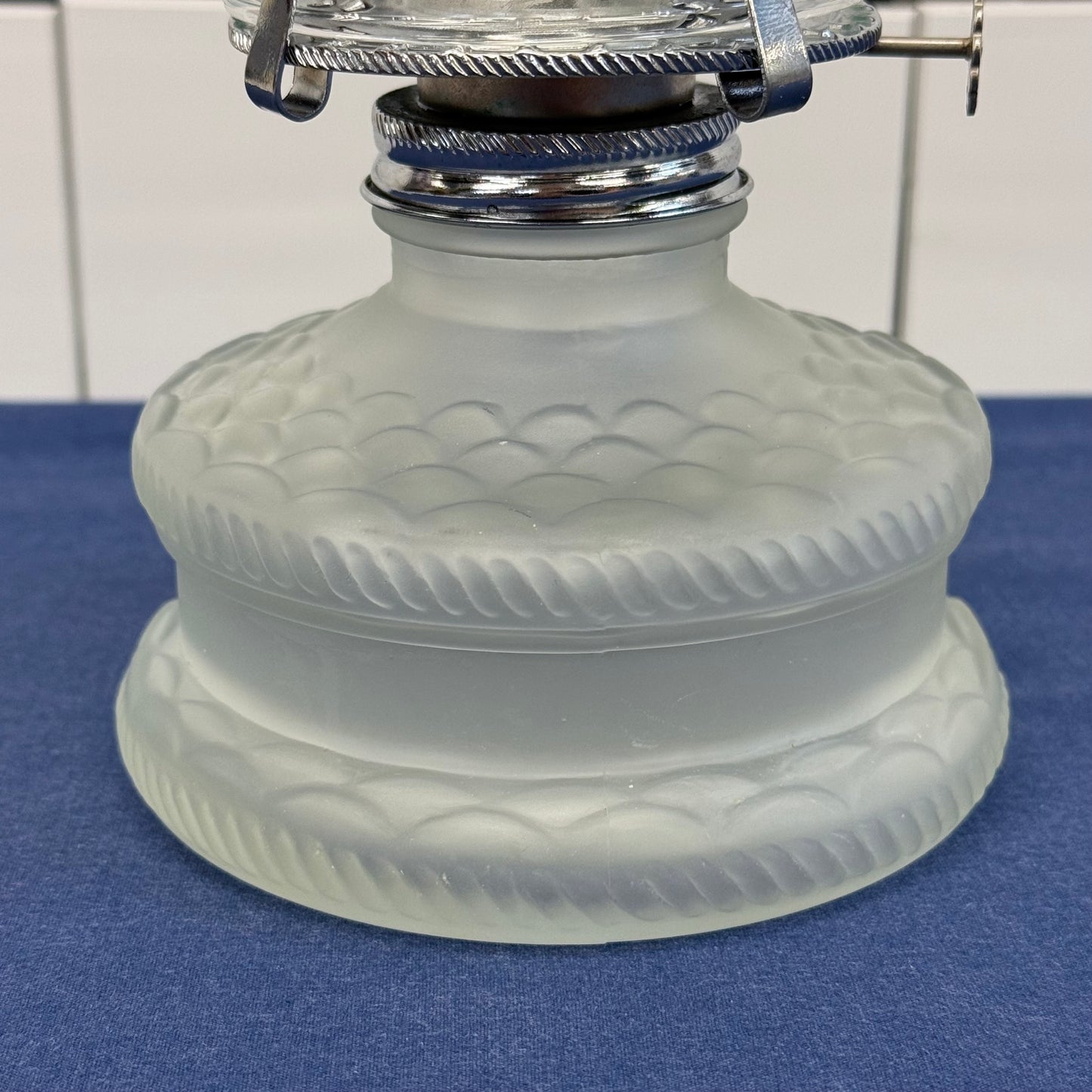 Lamplight Farms Frosted Hurricane Oil Lamp Fish Scale Glass 1980s
