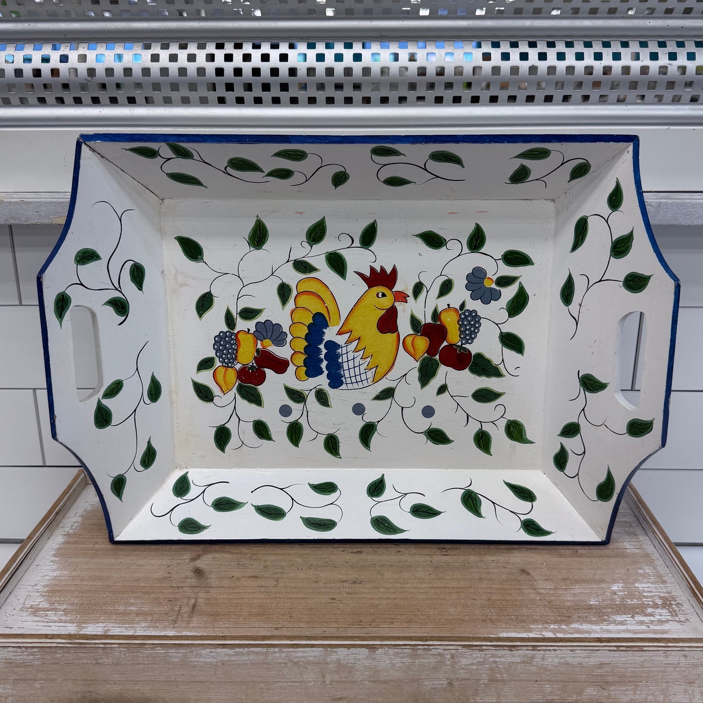 Style-Eyes Baum Bros Provence Rooster Hand Painted Tray