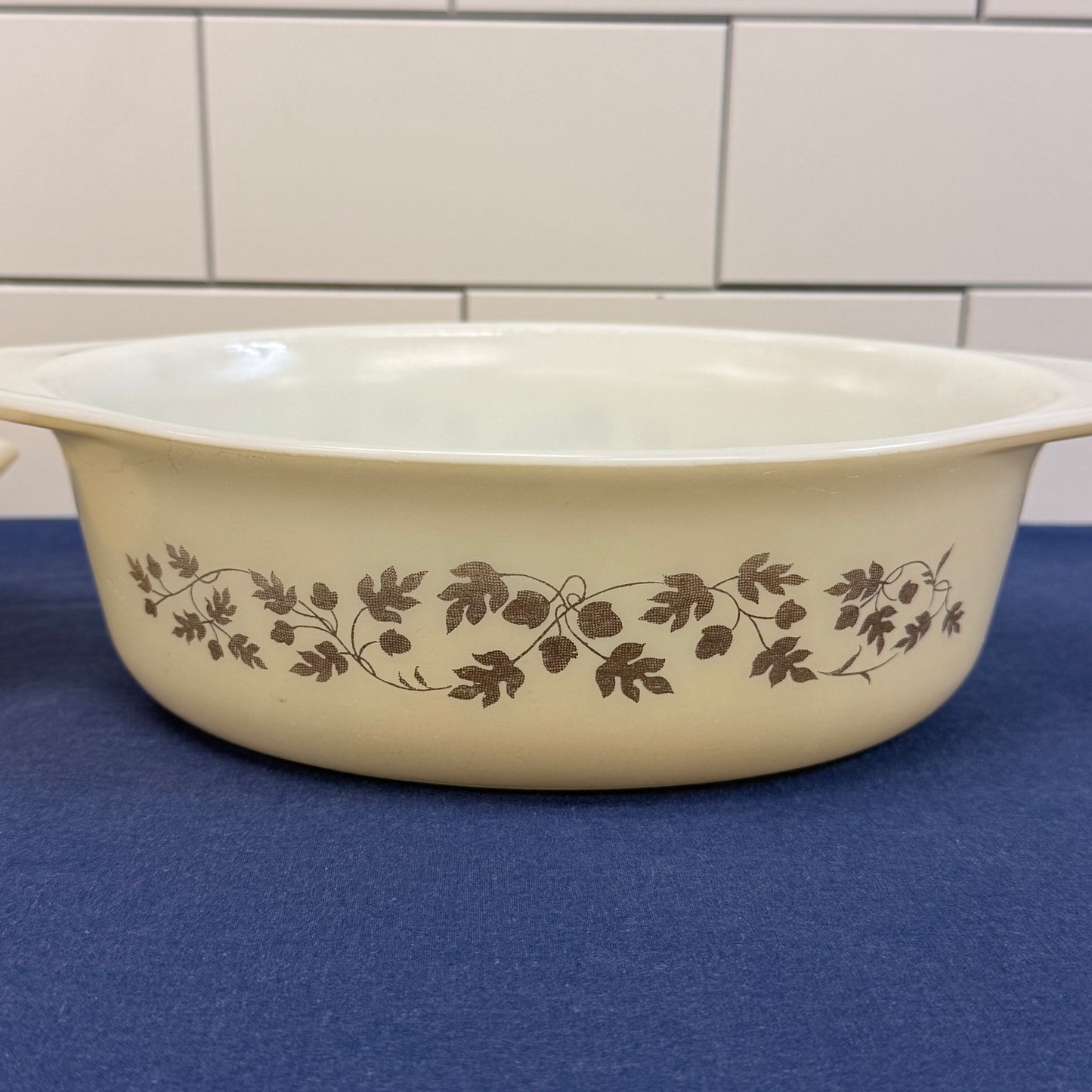 Pyrex Golden Acorn Casserole Set 043 Divided 1.5 Qt Vintage Bakeware