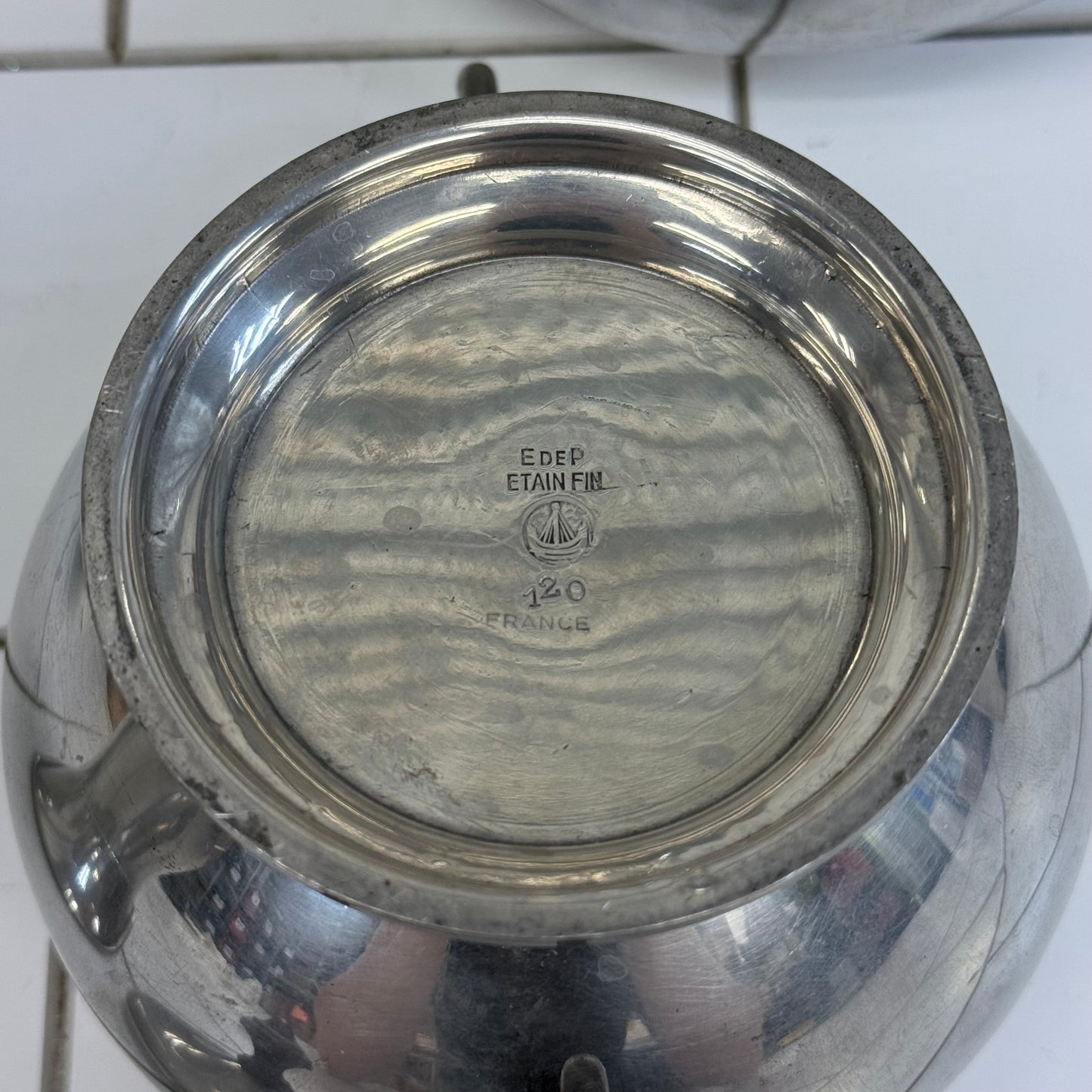 Les Étains de Paris Beverage Service Selection