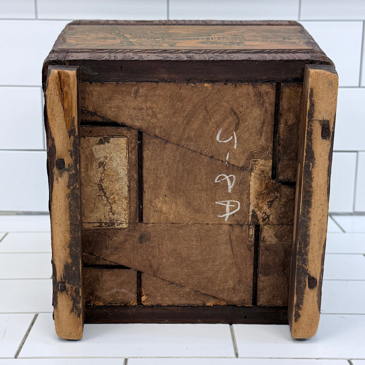 Colonial Americana Wood Wastebasket Scenic Panels