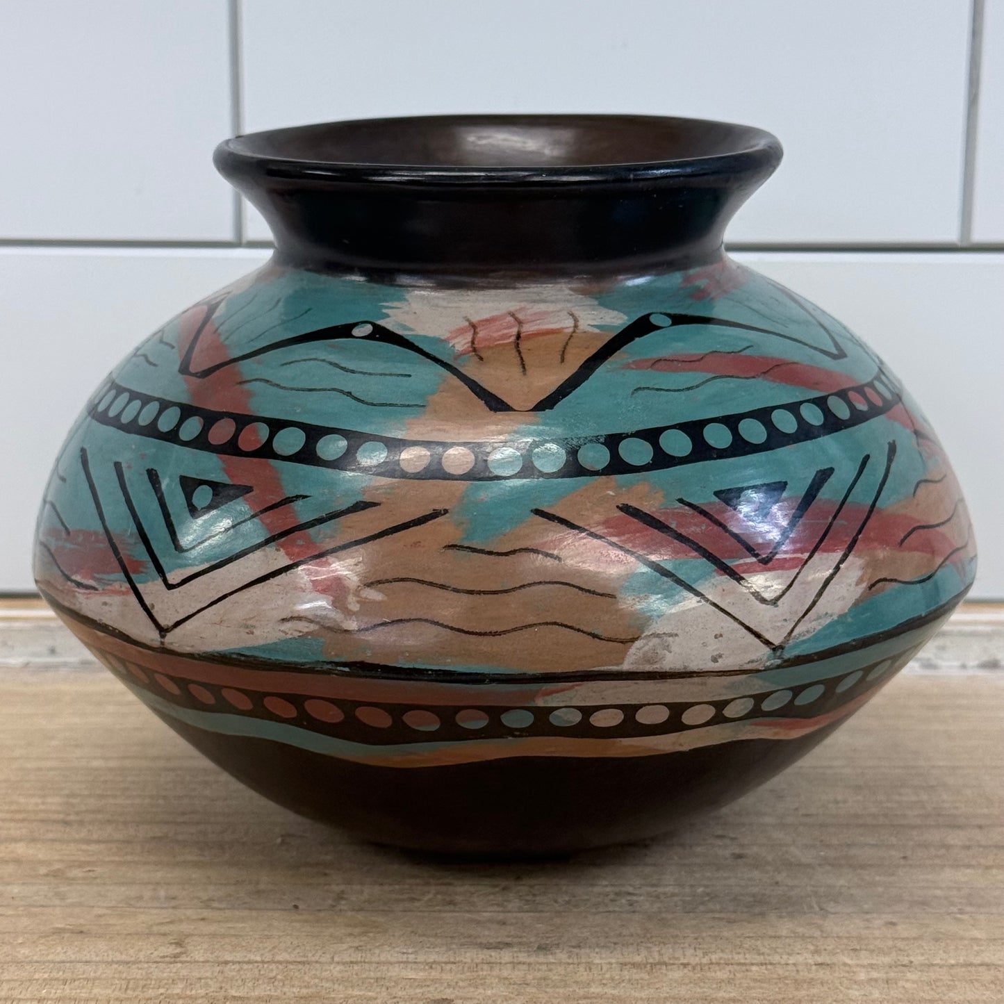 Santos Rivas Vilchez Peru Handcrafted Ceramic Vase Signed 2004