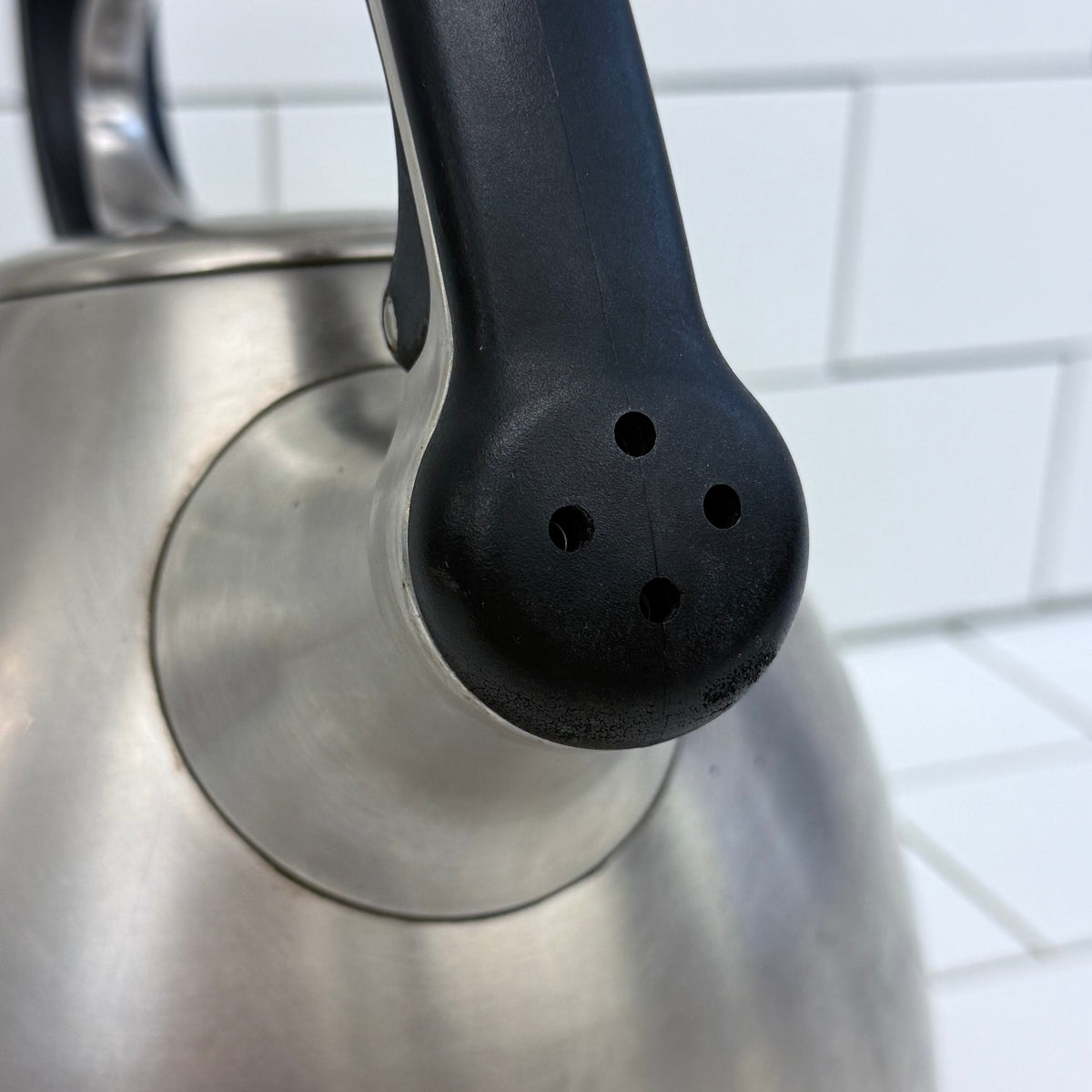 Chantal ProDesign SL37-22 Stainless Hohner Whistle Tea Kettle