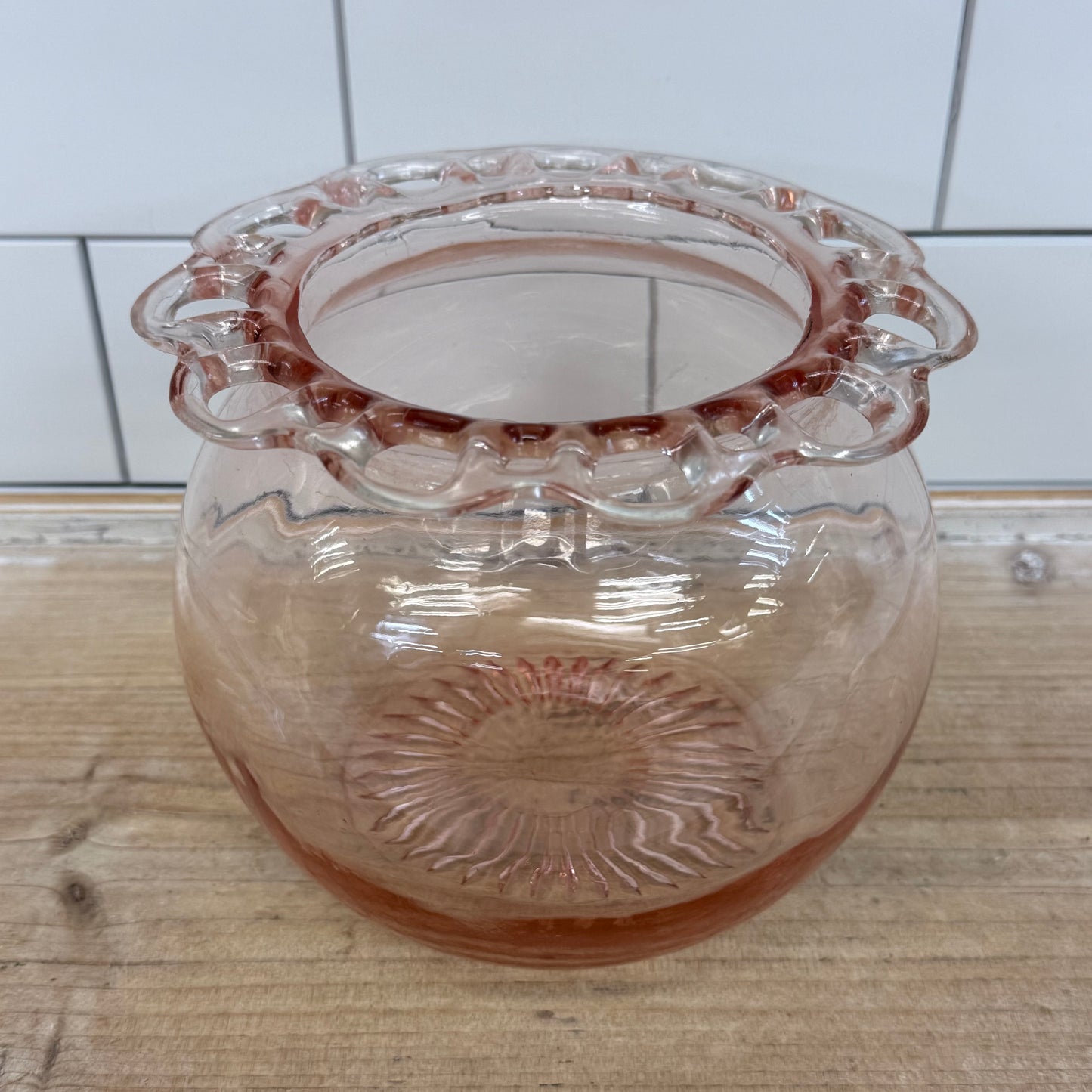 Anchor Hocking Old Colony Pink Rose Bowl Lace Edge Glass Vase