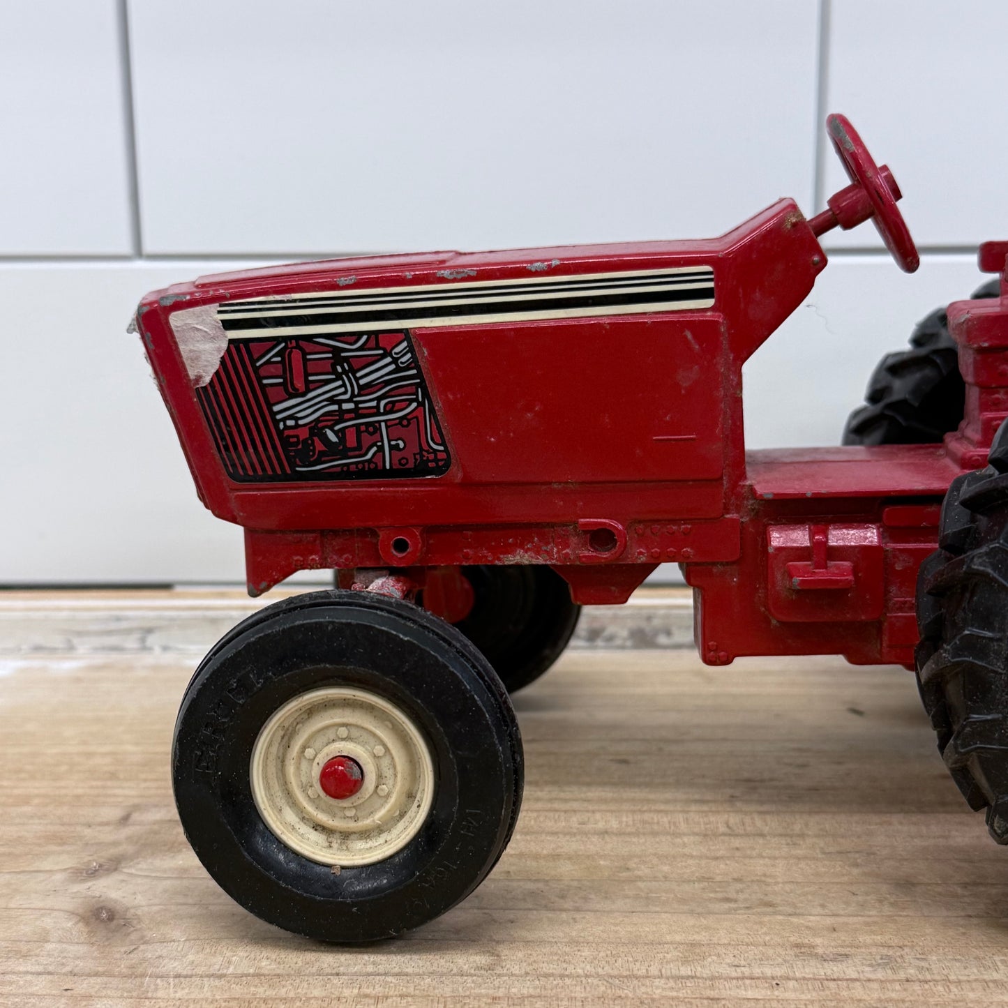 Vintage ERTL International Harvester Tractor Toy