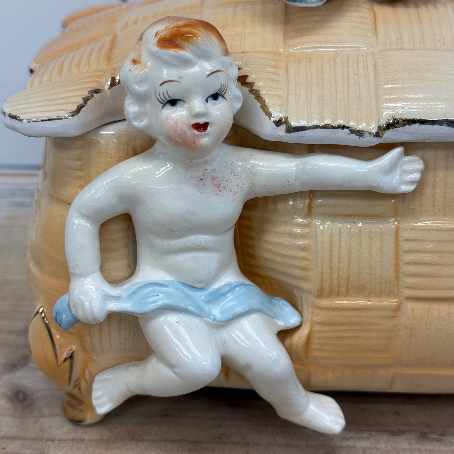 Cherub Footed Musical Trinket Box Porcelain #9340