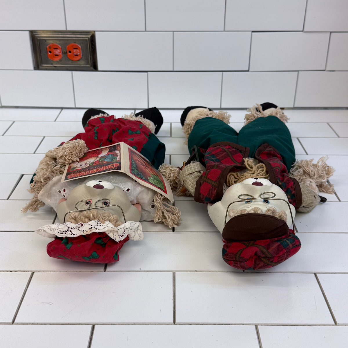 House of Lloyd Christmas Bunny Dolls Grannie Flo & Grandpa Lloyd