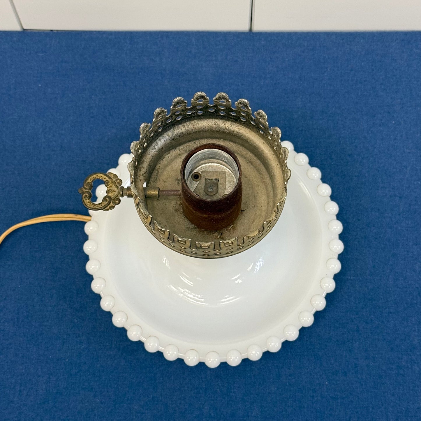 Vintage Milk Glass Floral Table Lamp 1950s