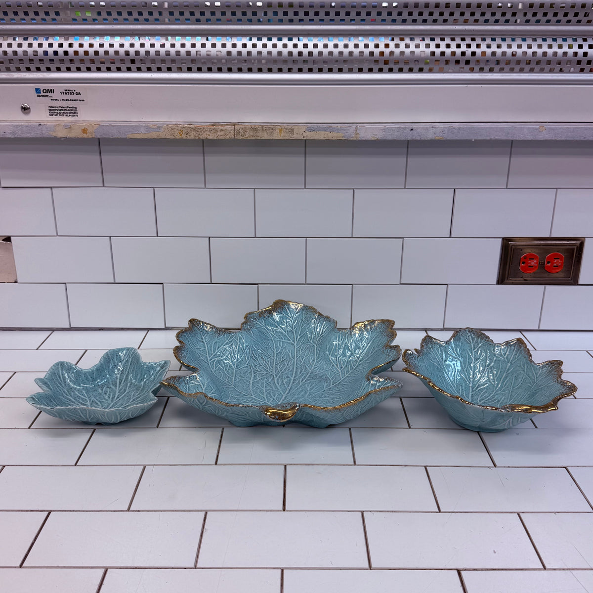 California Originals Turquoise Leaf Bowls Set of 3 Vintage 1960s