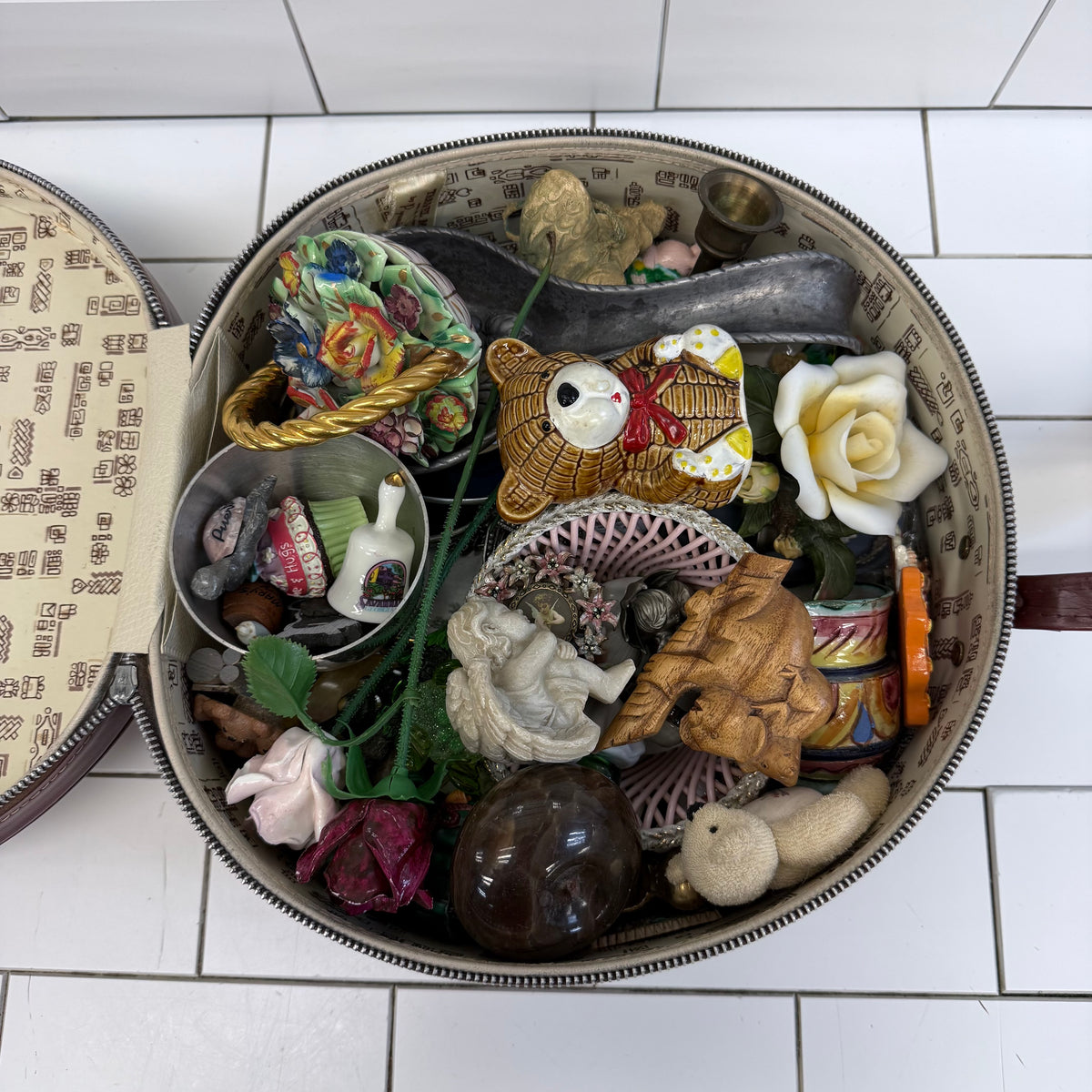 Estate Mystery Hat Box Vintage 9 Lbs
