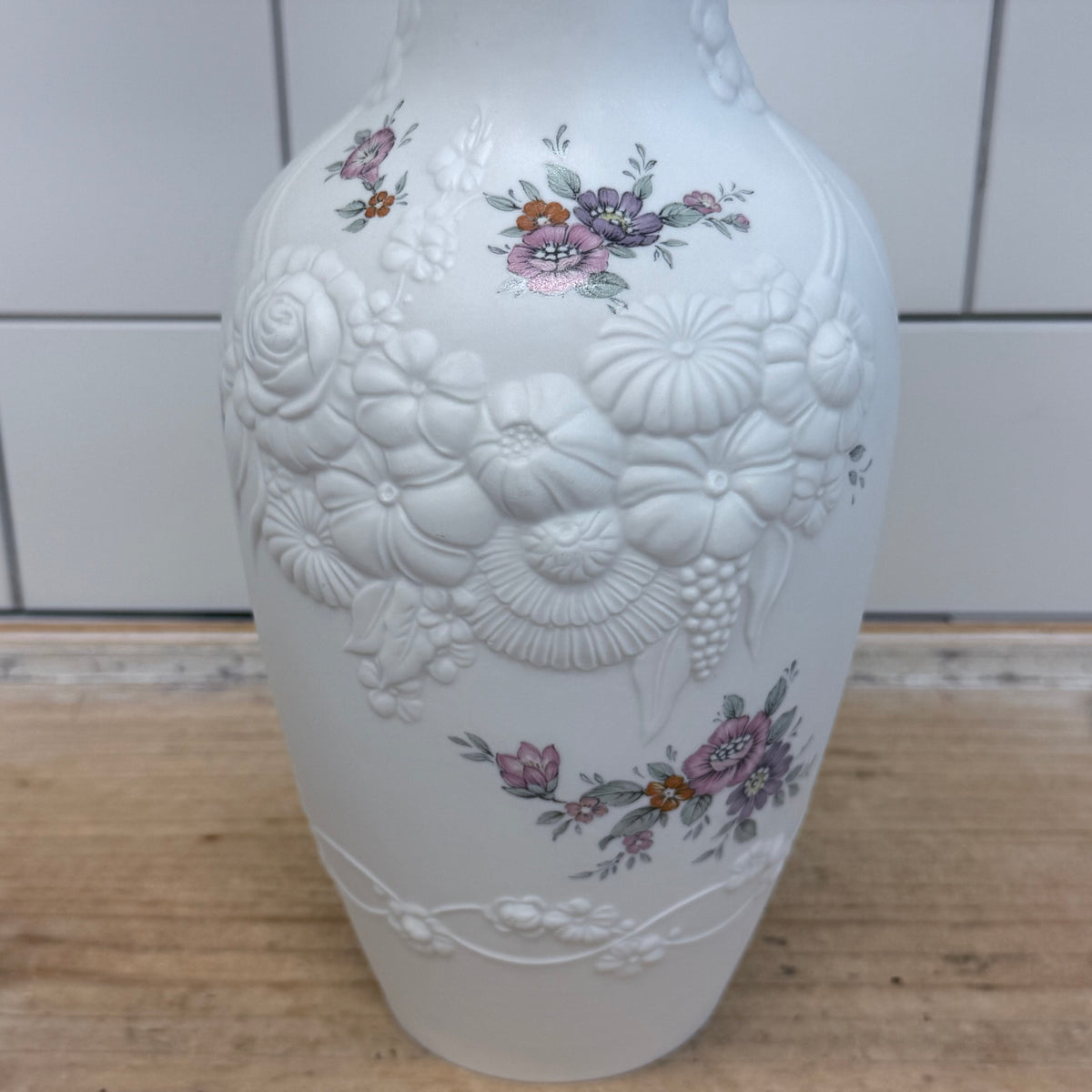 Kaiser Rosalie Floral Relief Porcelain Vase #1352