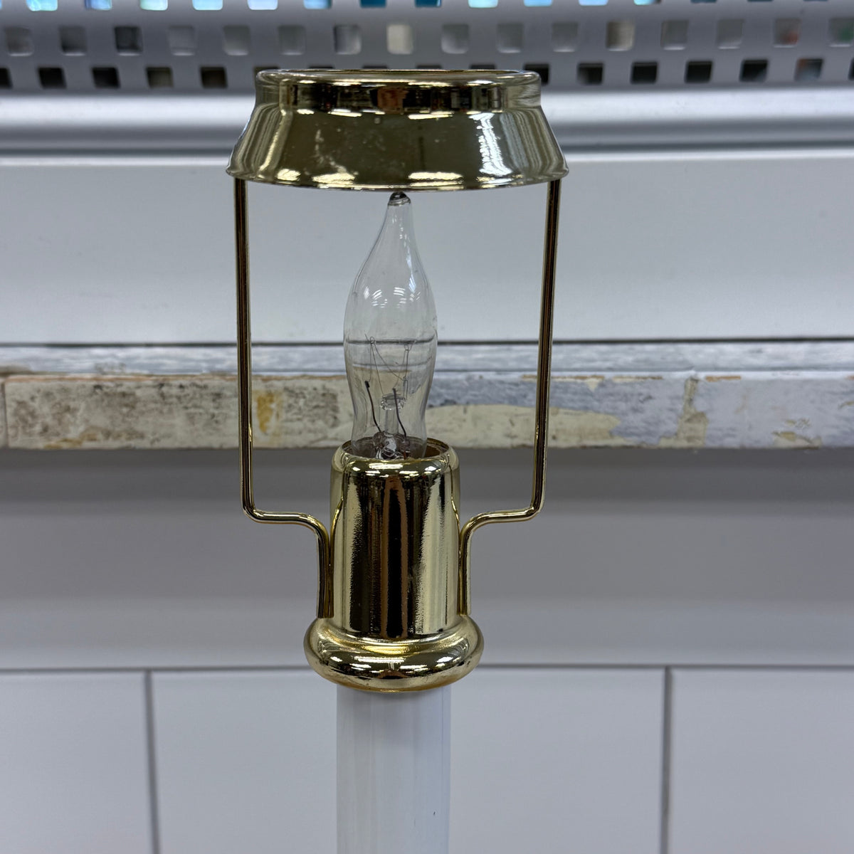 Hampton Brass Table Lamp Black Tole Shade 1990s