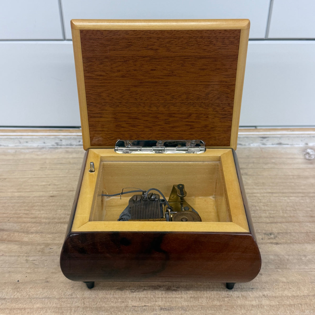 Italian Floral Inlay Music Box Reuge Vintage 1970s