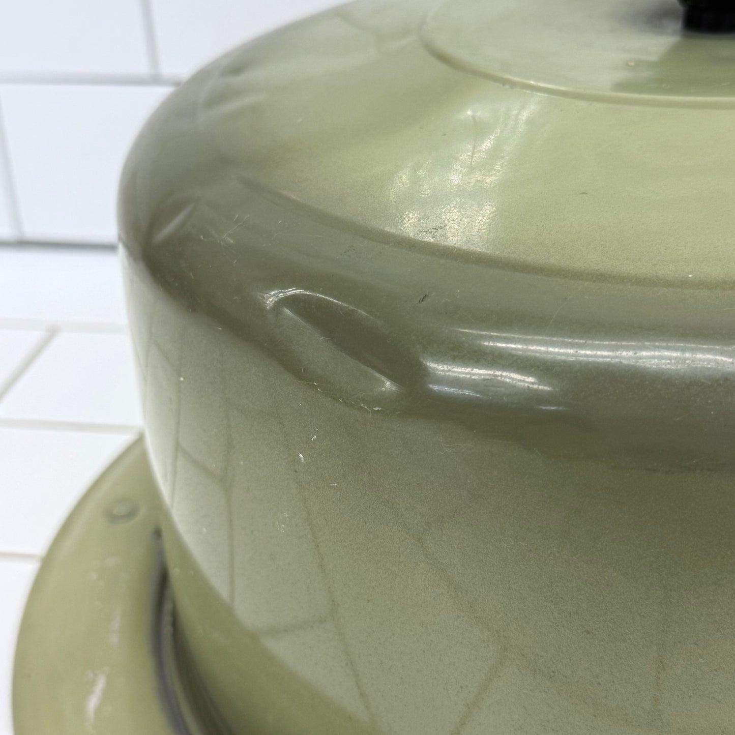 West Bend Avocado Green Locking Aluminum Cake Carrier 1970s