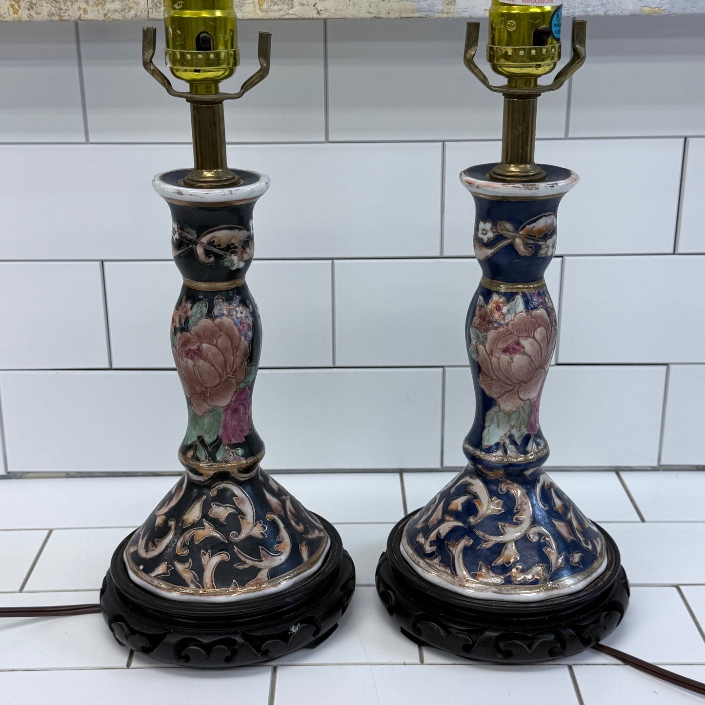 Chinoiserie Gilded Porcelain Accent Lamps Set of 2 Blue Floral