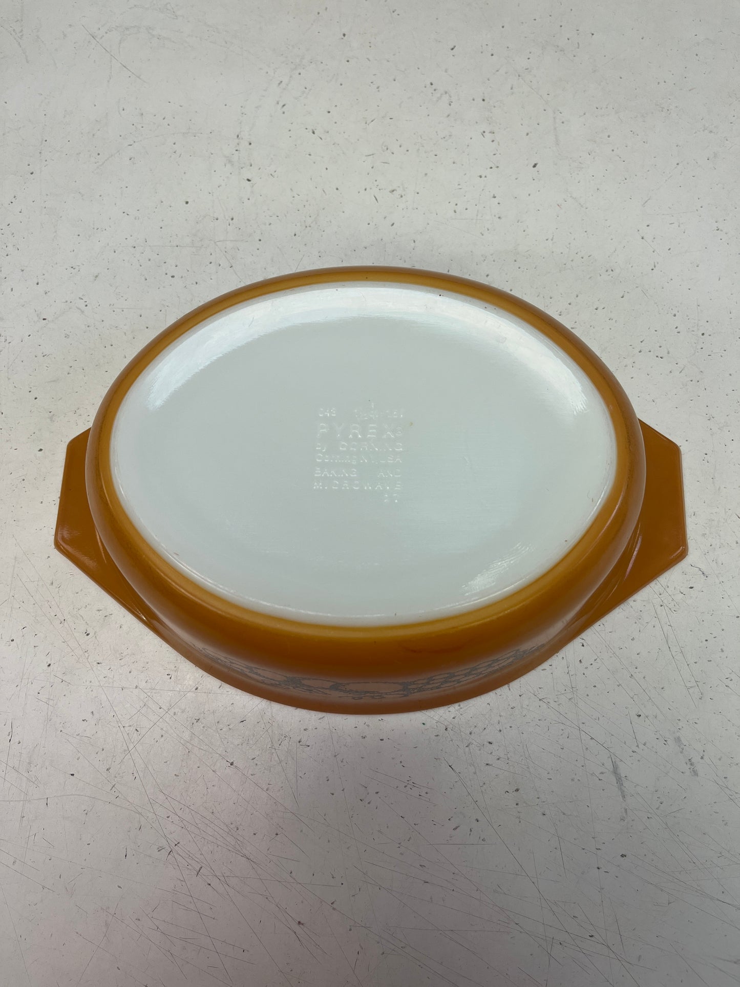 Pyrex Old Orchard 1.5 Quart Casserole Dish #043, 1970s