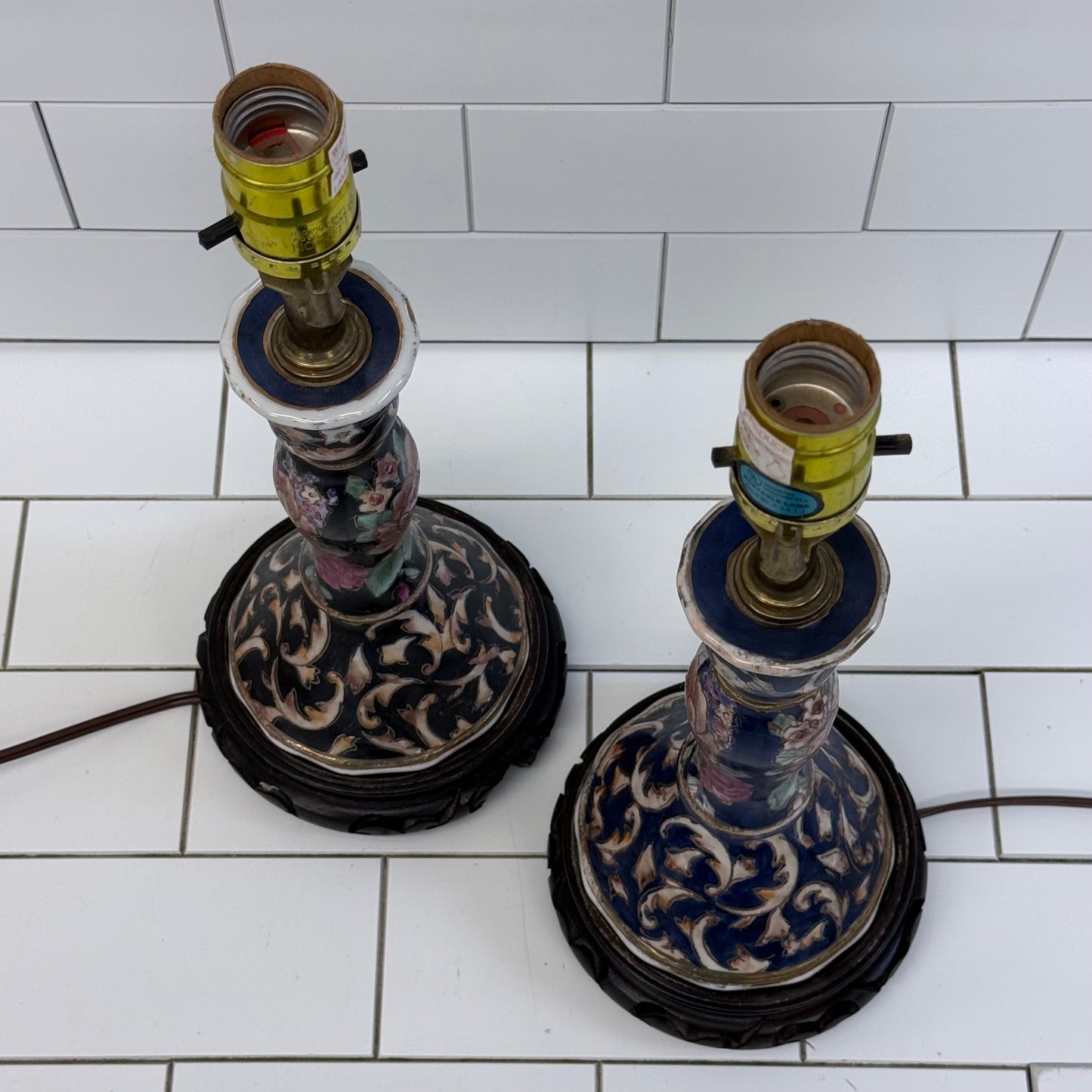 Chinoiserie Gilded Porcelain Accent Lamps Set of 2 Blue Floral