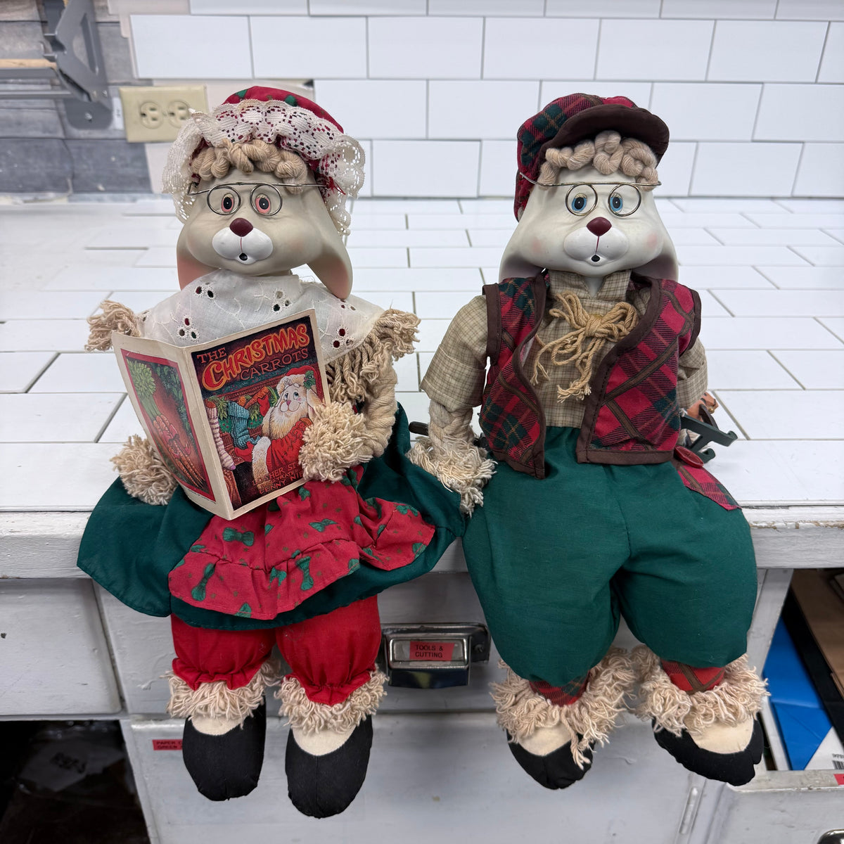 House of Lloyd Christmas Bunny Dolls Grannie Flo & Grandpa Lloyd
