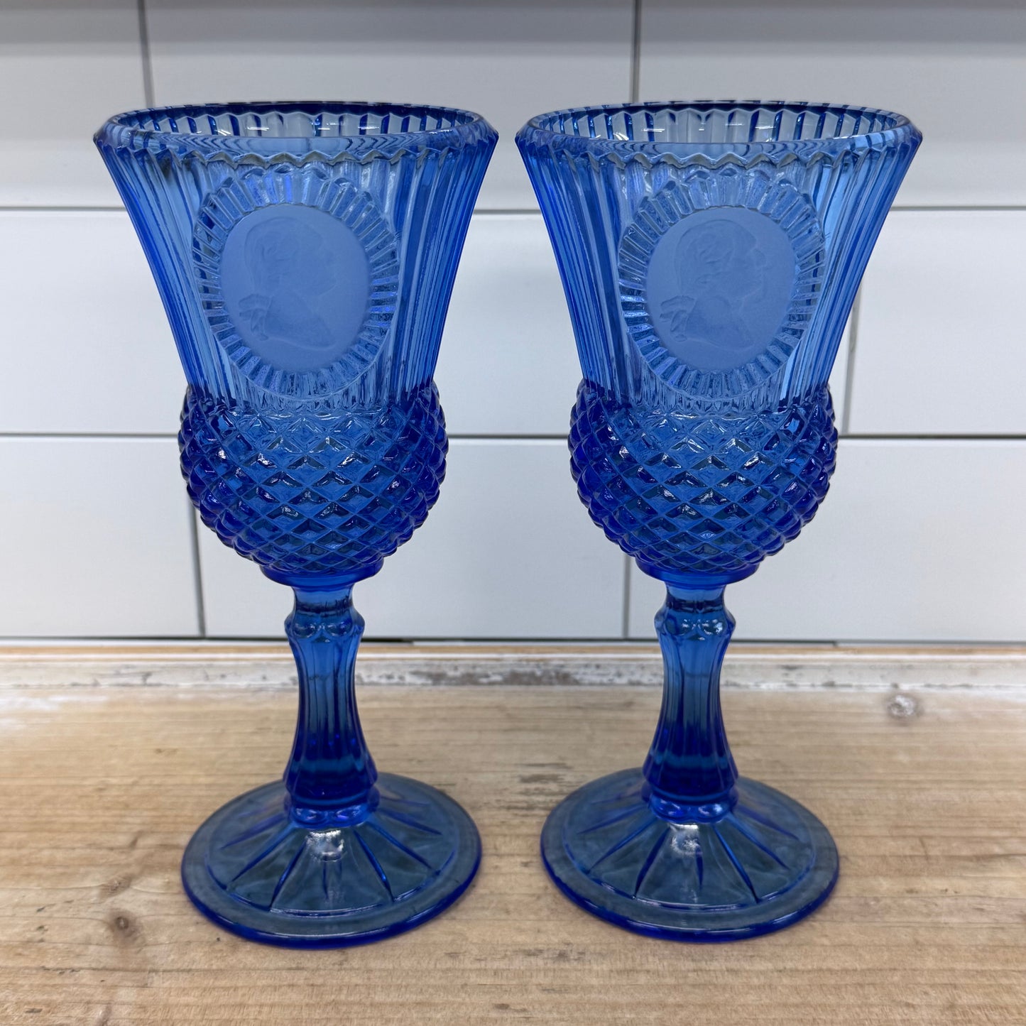 Avon Fostoria George Washington Cameo Cobalt Goblets Set 2 1976