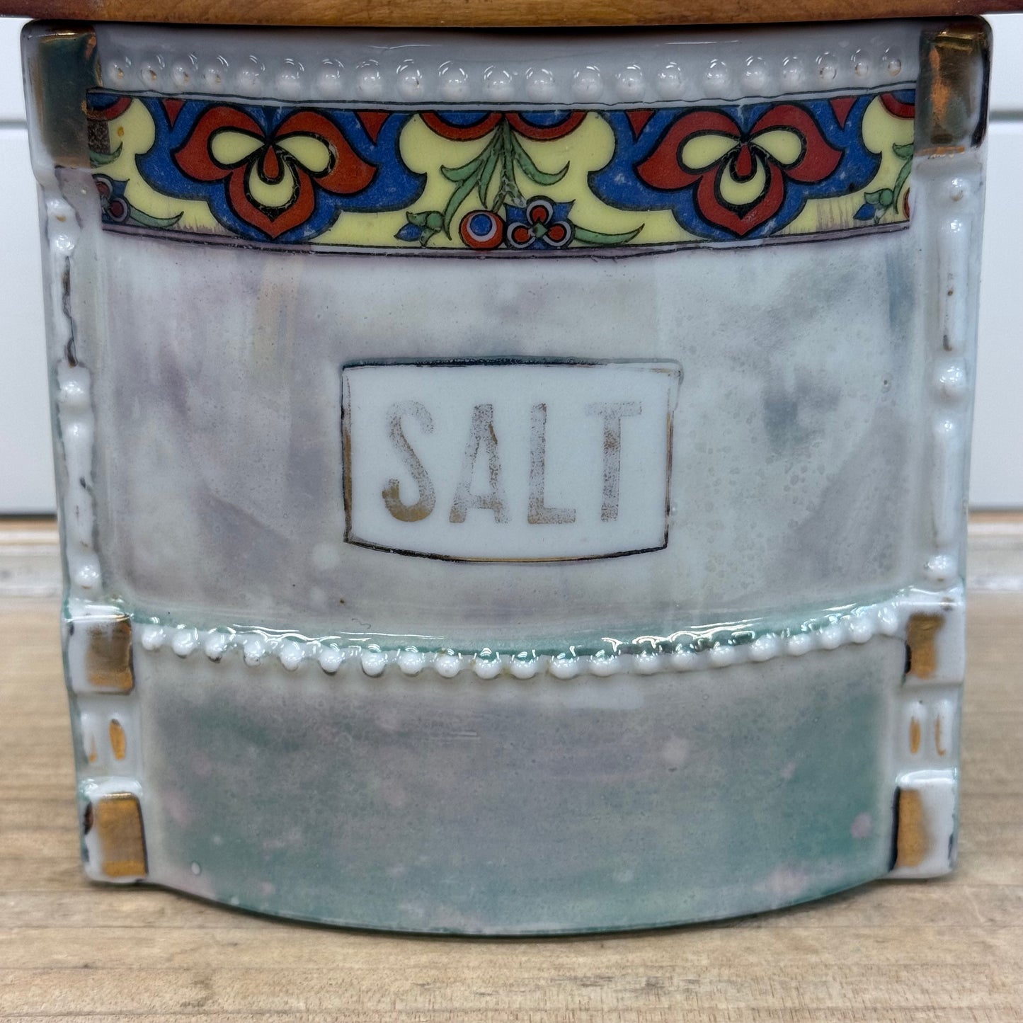 Wall Mounted Porcelain Lusterware Salt Box with Lid
