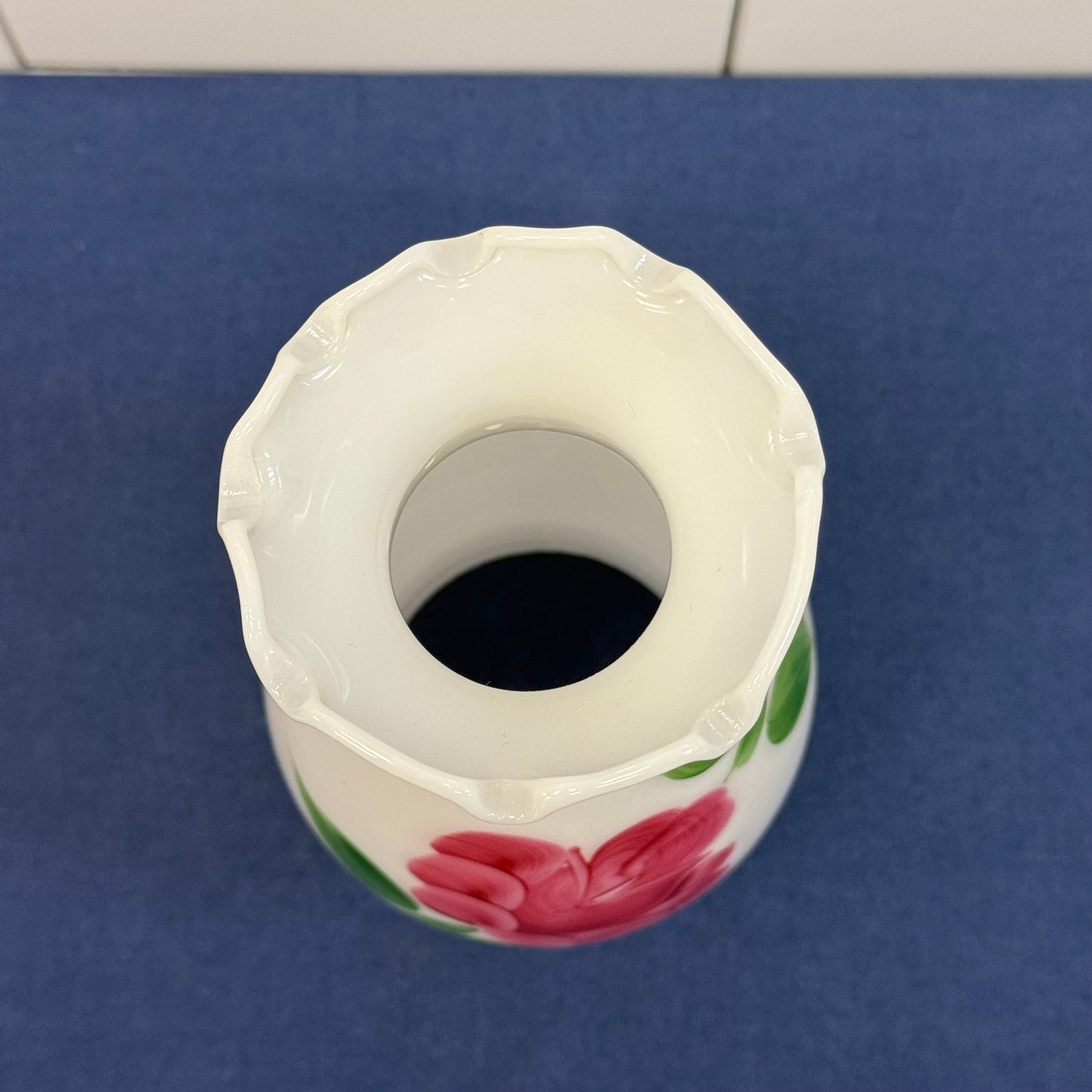 Vintage Milk Glass Floral Table Lamp 1950s