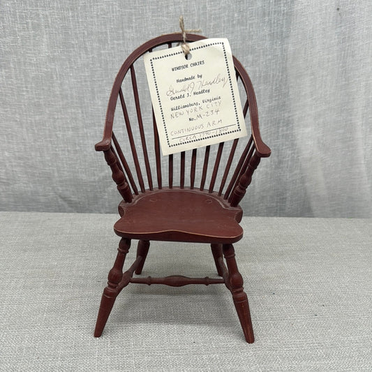 Genuine Gerald J Headly Windsor Doll Chair, 1998 No. M-234 Signed