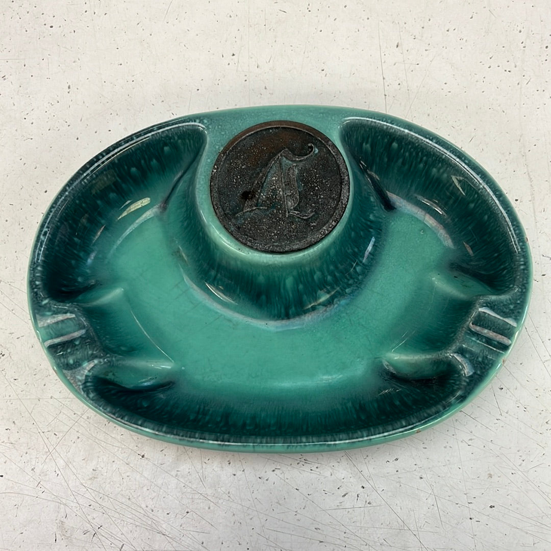 Roseville Hyde Park Ash Tray #1950, 1960s