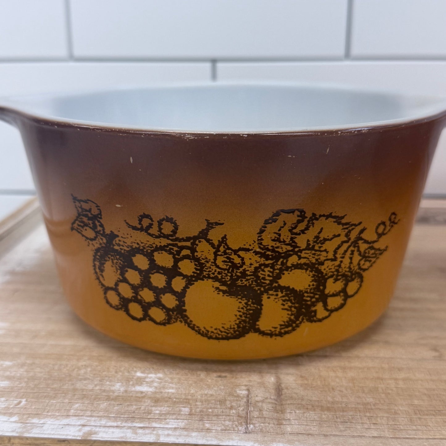 Pyrex Old Orchard Casseroles & Mixing Bowls Lot of 4 Vintage 1970s