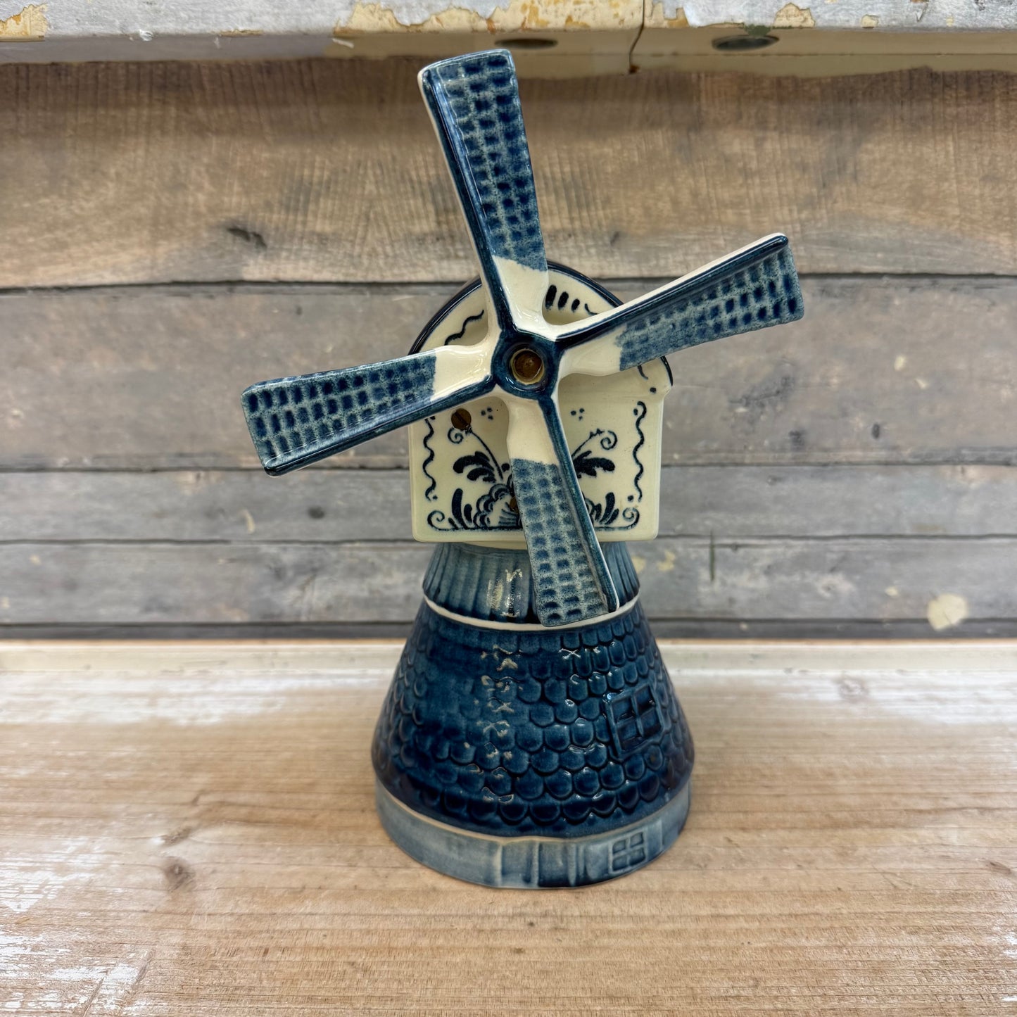 Blauw Delfts Hand Painted Ceramic Windmill Music Box, 1980s