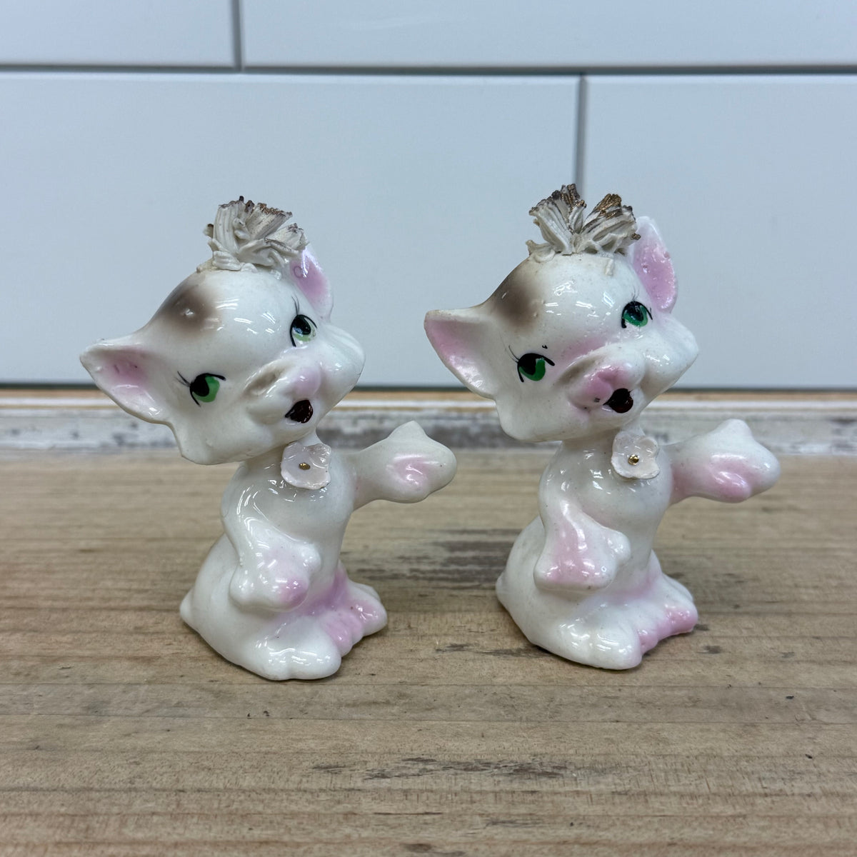 Ceramic Cat Salt Pepper Shaker Pair Vintage 1950s